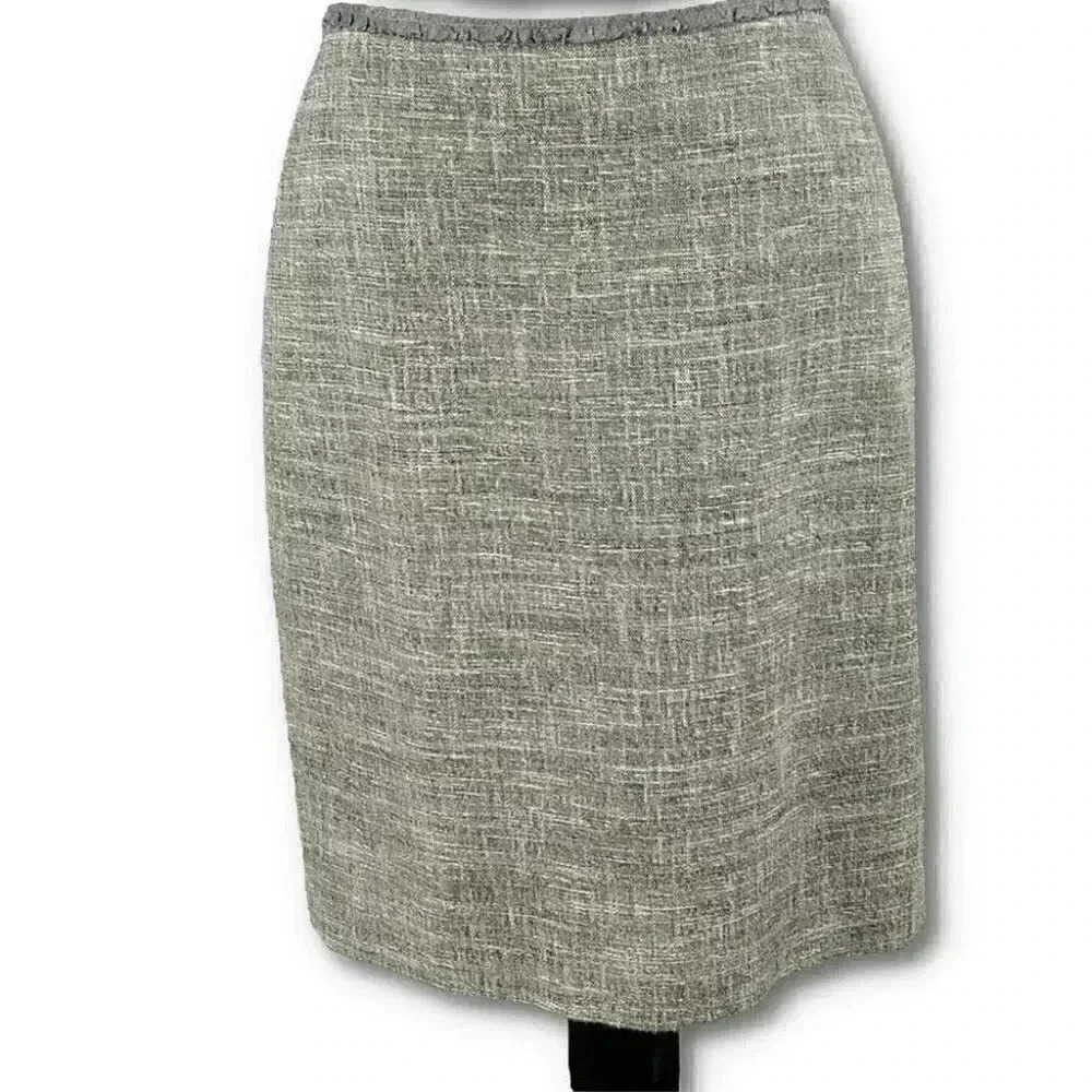 Ann taylor skirt 4 tanish green Italian fabric woven pencil career dog show